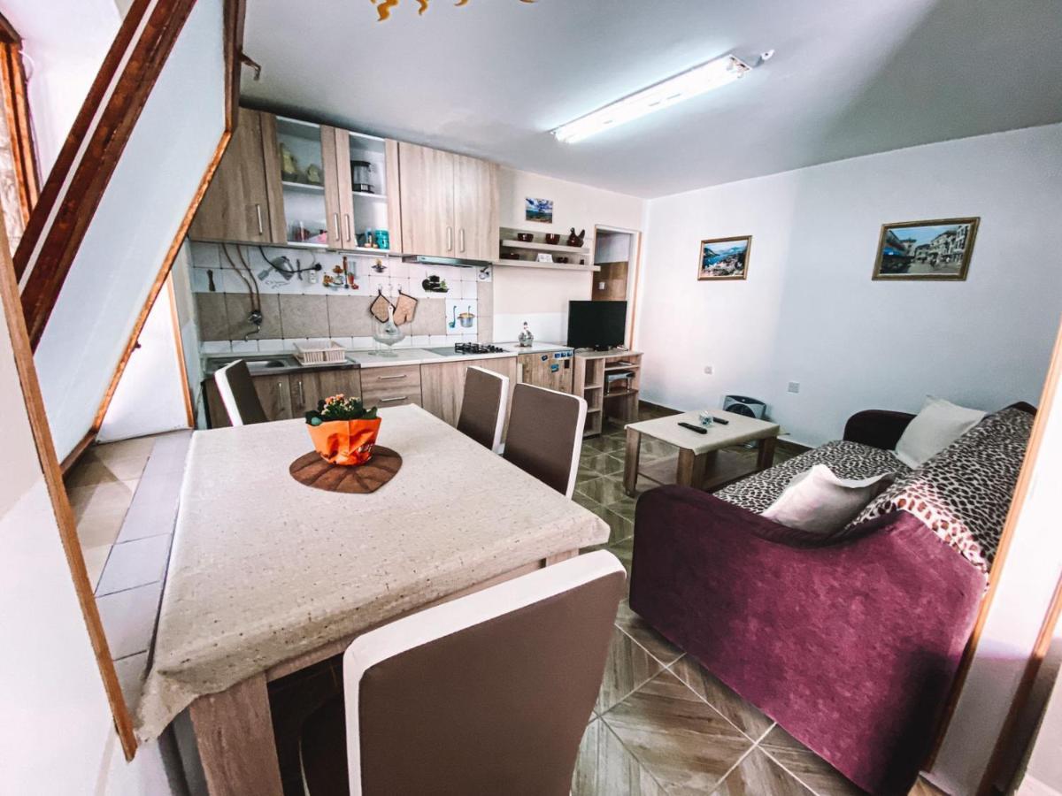 Apartment Near The Old Town Of Kotor Exterior foto